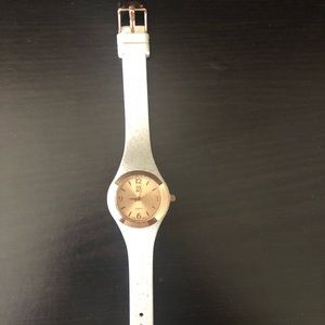 NY&CO WOMEN WATCH